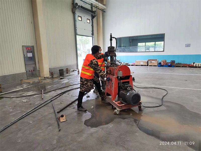 即墨厂房地面下沉塌陷注浆加固施工